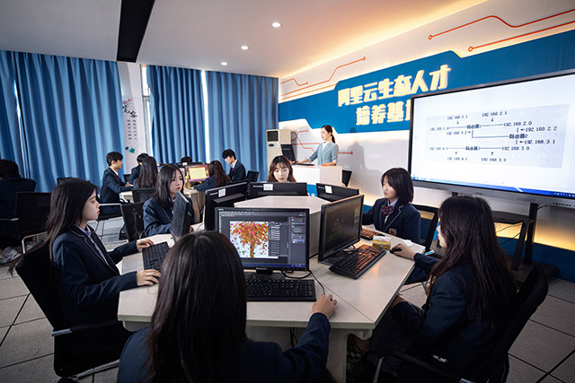 人工智能软件开发专业就业前景 聚焦人工智能基础软件